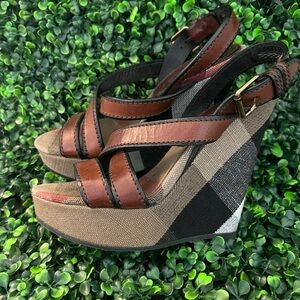 Burberry Wedge Leather Size 6